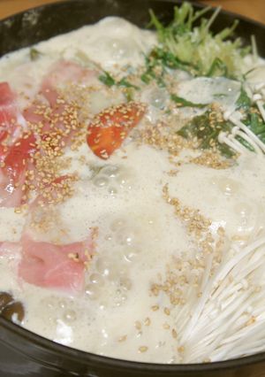 〆はラーメン☆簡単☆ぽかぽか豆乳鍋-レシピのメイン写真