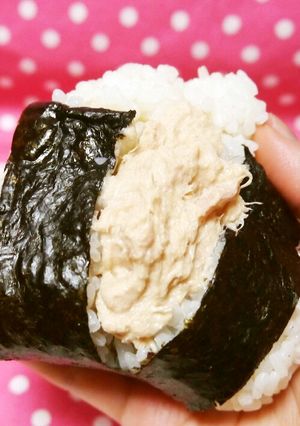 油が染み出ない♬ツナマヨおにぎりの作り方-レシピのメイン写真