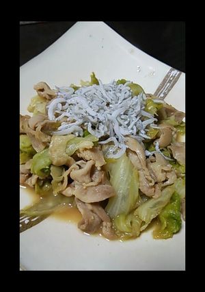 鶏肉とレタスのワイン蒸し-レシピのメイン写真