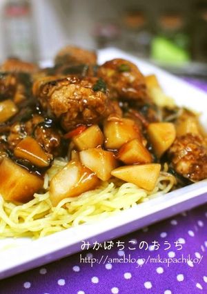 ☆ピーナツ入り肉団子のあんかけ焼きそば☆-レシピのメイン写真
