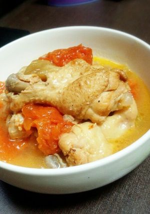 トマトとニンニク大量消費♪手羽元のお酢煮-レシピのメイン写真