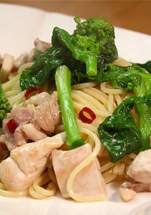 菜の花と鶏肉のペペロンチーノ！春パスタ♪-レシピのメイン写真