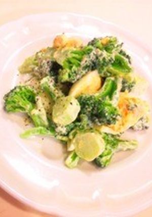 ブロッコリーと茹で卵のホットサラダ-レシピのメイン写真