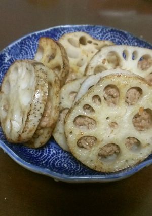 シャキしゃきレンコンとひき肉のハサミ炒め-レシピのメイン写真