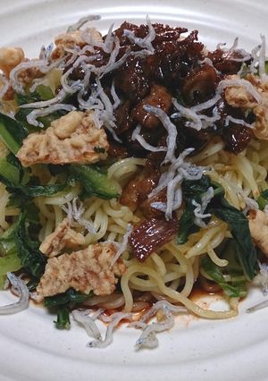 汁なし担々麺風焼きそば-レシピのメイン写真
