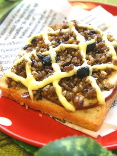 そぼろチーズ๑トースト-レシピのメイン写真