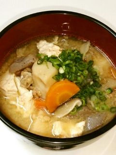 根菜たっぷり具だくさん豚汁♪-レシピのメイン写真