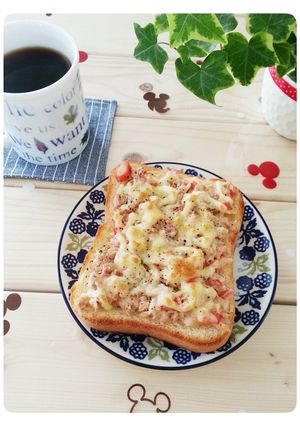 ツナとカニカマチーズのトースト-レシピのメイン写真