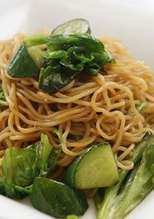 高原レタスと胡瓜のバター醤油焼きそば-レシピのメイン写真