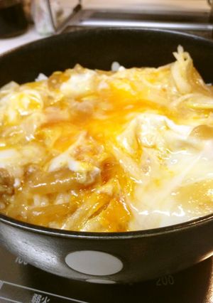 2度おいしい！肉じゃがdeトロトロ玉子丼-レシピのメイン写真