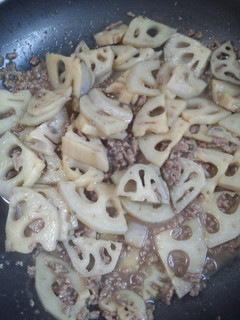 ♪レンコンとひき肉の炒め煮♪-レシピのメイン写真