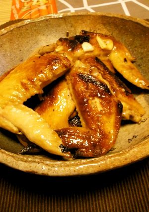 簡単!!手羽先のにんにく醤油漬け焼き☆-レシピのメイン写真