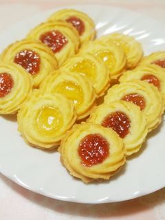 ジャムできらきら☆絞り出しクッキー-レシピのメイン写真