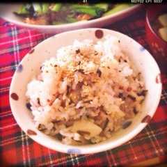 รูปของ かぶと塩昆布の炊き込みご飯♡