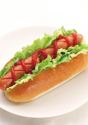 たっぷりレタスのホットドッグ-レシピのメイン写真