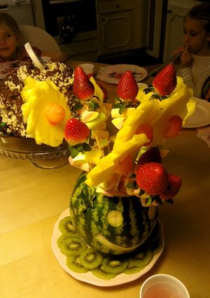 子供が喜ぶフルーツの盛り合わせ-レシピのメイン写真