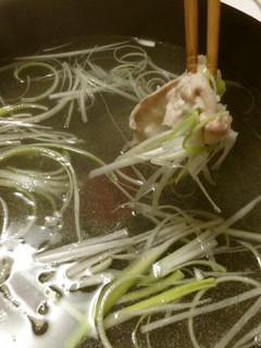 蕎麦つゆで食べる葱豚しゃぶしゃぶ-レシピのメイン写真