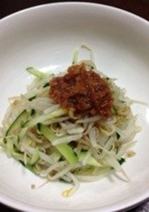 きゅうりともやしのシャキシャキ梅肉サラダ-レシピのメイン写真