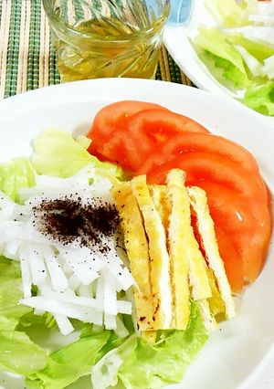 大根・あぶりうす揚げとトマトのサラダ♪-レシピのメイン写真