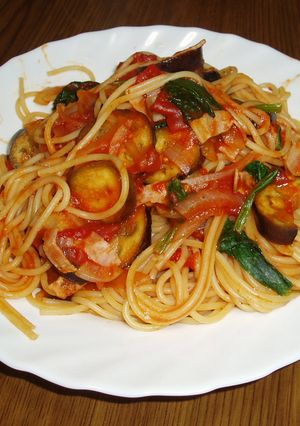 ナスとホウレン草のトマトソーススパゲティ-レシピのメイン写真