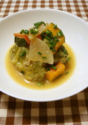 野菜たっぷり☆ミニロール白菜味噌仕立て-レシピのメイン写真