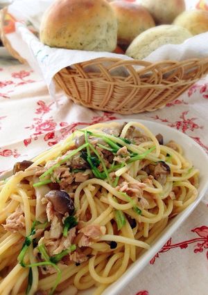 バター醤油♪ツナとしめじと豆苗のパスタ-レシピのメイン写真