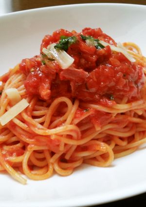 簡単！トマトとにんにくの定番パスタ-レシピのメイン写真