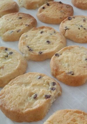 卵なしでサックサクのチョコミルククッキー-レシピのメイン写真