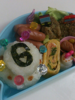 簡単にぉ誕生日ぉ弁当-レシピのメイン写真