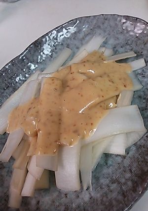 春の味・サクサク簡単うどサラダ-レシピのメイン写真