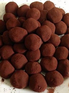 3つの材料で出来る♪簡単チョコトリュフ-レシピのメイン写真