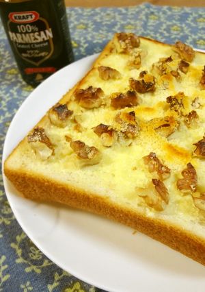 カリカリ*くるみチーズトースト-レシピのメイン写真