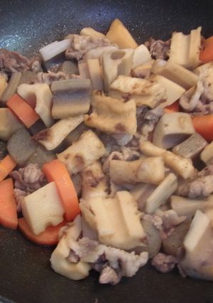 うちの夕飯　豚肉筑前煮風-レシピのメイン写真
