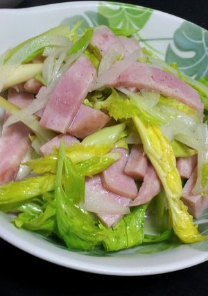 セロリとハムと玉葱のシンプルマリネサラダ-レシピのメイン写真