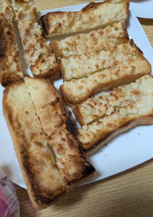 材料5個で！食パンでまるでメロンパン-レシピのメイン写真
