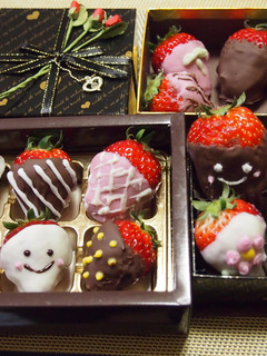バレンタイン簡単!楽しい♪♡苺ショコラ♡-レシピのメイン写真