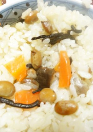 節分豆で五目ご飯-レシピのメイン写真