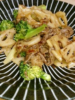 牛肉とれんこんの炒めもの@焼き肉のたれ-レシピのメイン写真