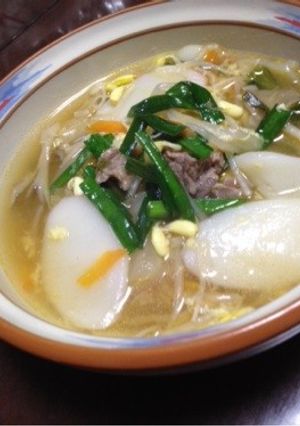 キムチ風味のトックスープ-レシピのメイン写真