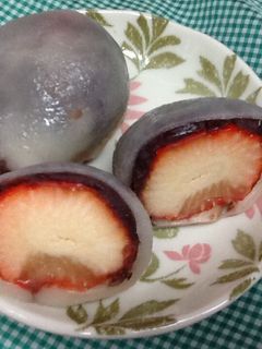 残ったお餅で♪いちご大福-レシピのメイン写真