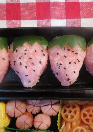いちごのキャラ弁-レシピのメイン写真