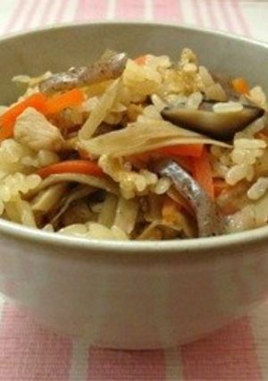 五目炊き込みごはん-レシピのメイン写真