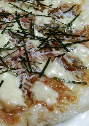 お正月！残ったお餅でフライパン餅ピザ♪-レシピのメイン写真