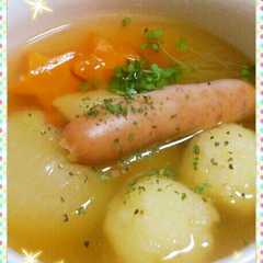 รูปของ じゃがいものお団子入りポトフ風スープ♪