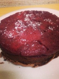 いちごのアップサイドダウンチョコケーキ-レシピのメイン写真