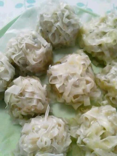 包まず華やか♪鶏肉で♪れんこんしゅうまい-レシピのメイン写真