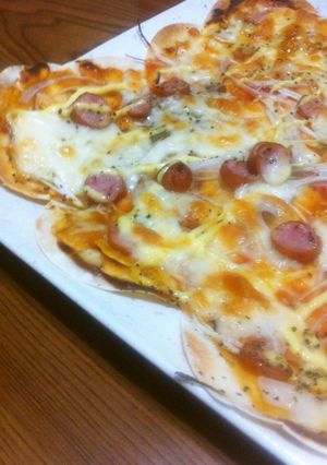 簡単♪餃子皮でパリパリ大判ピザ-レシピのメイン写真