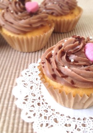 バタークリームで♡簡単カップケーキデコ-レシピのメイン写真