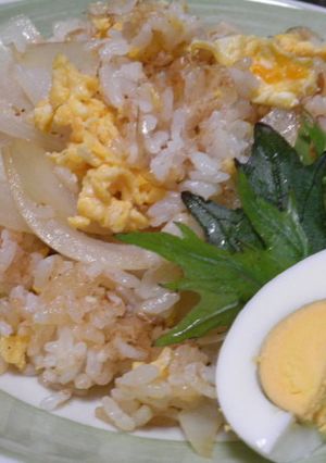 玉ねぎどっさりチャーハン-レシピのメイン写真