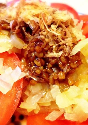 簡単だけど美味しい！トマトの玉ねぎサラダ-レシピのメイン写真